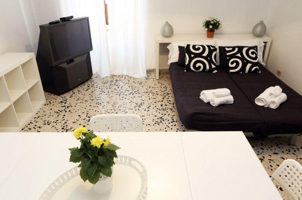 Coral Guest House Рим Екстериор снимка