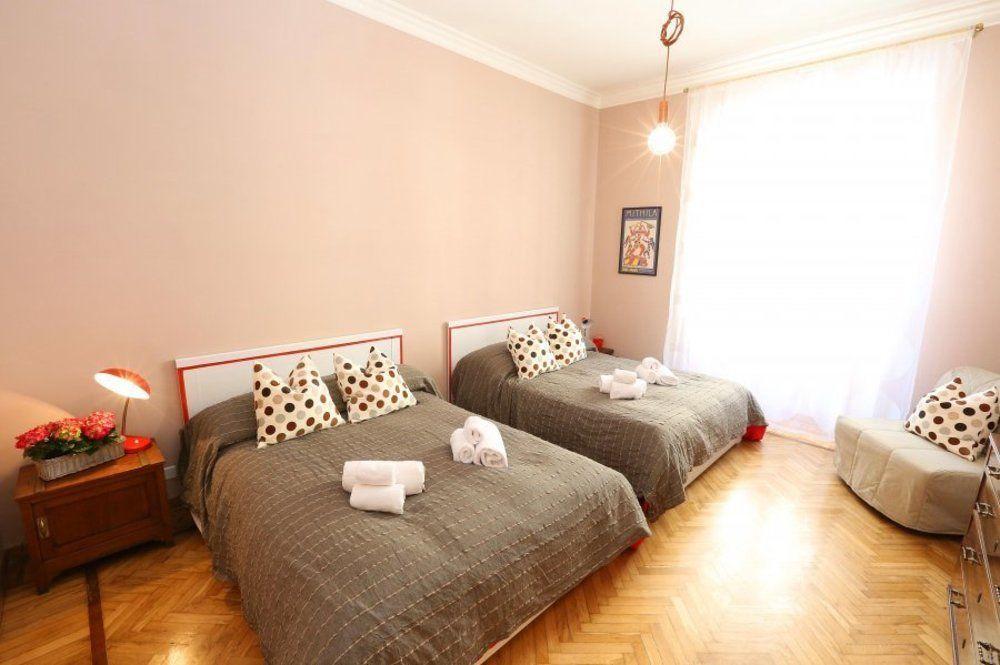 Coral Guest House Рим Екстериор снимка