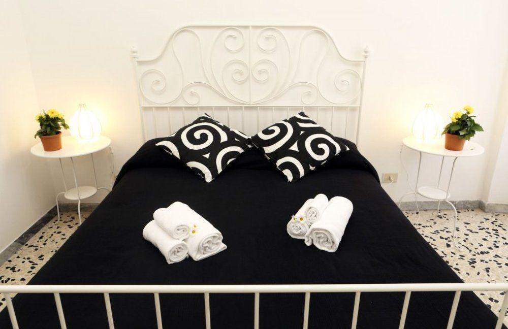 Coral Guest House Рим Екстериор снимка