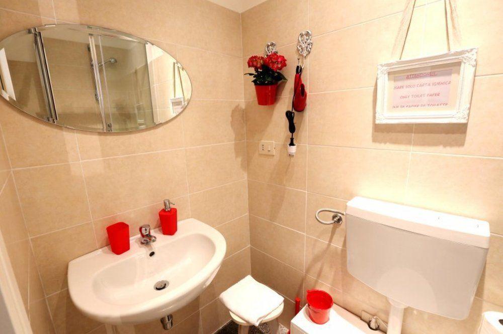Coral Guest House Рим Екстериор снимка