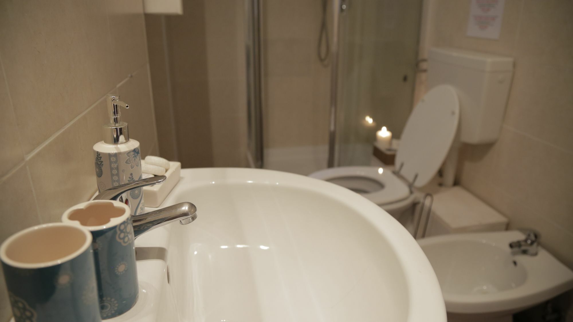 Coral Guest House Рим Екстериор снимка