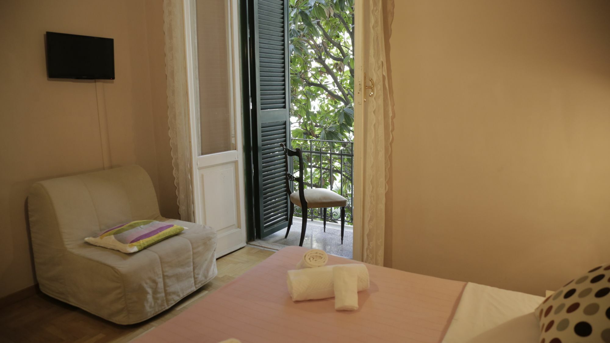 Coral Guest House Рим Екстериор снимка