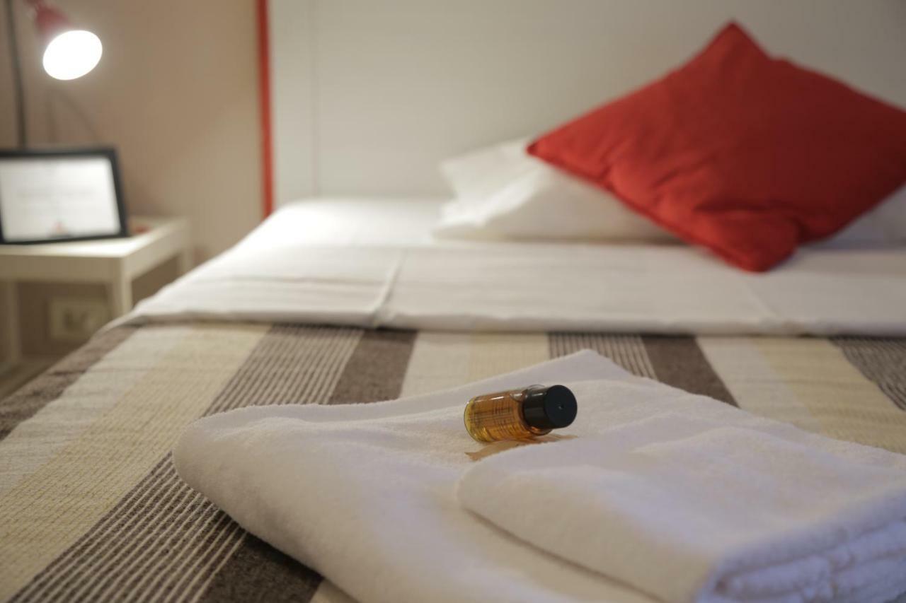Coral Guest House Рим Екстериор снимка